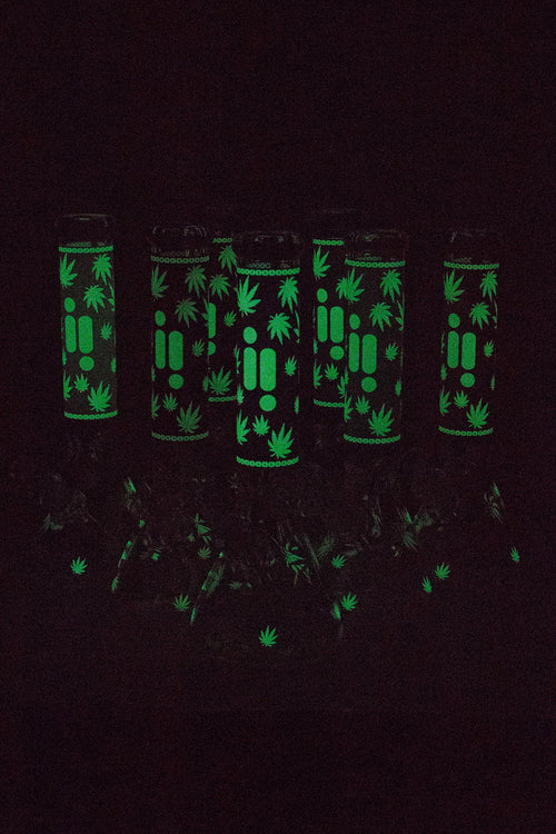 14" Infyniti Leaf Glow in the dark 7 mm glass bong