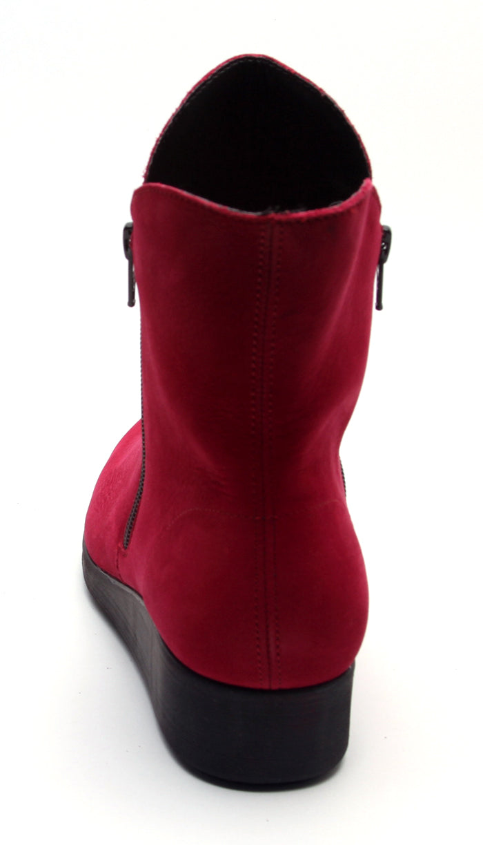 Bella - Magenta Nubuck