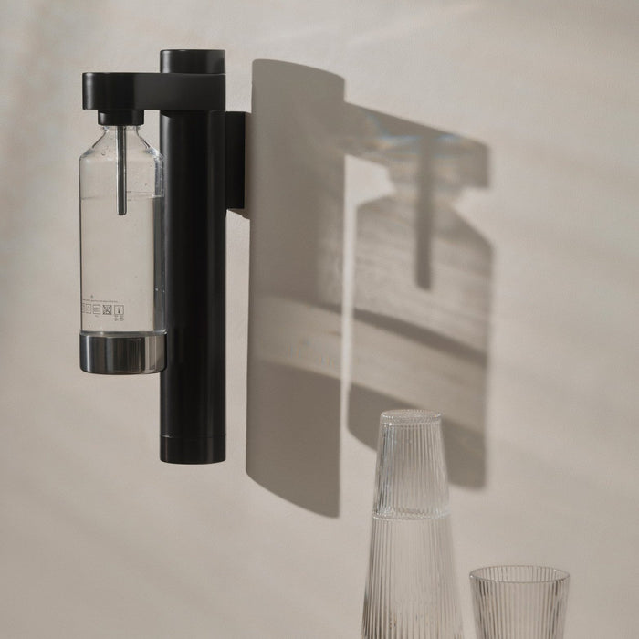 Brus carbonator, wall mount - black metallic