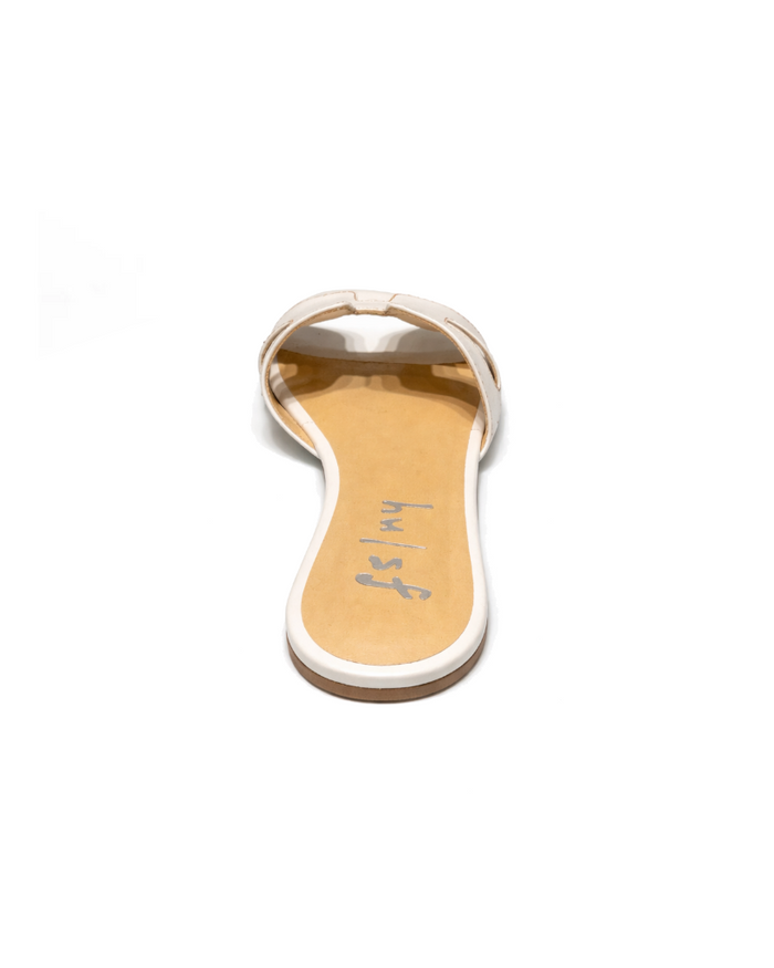 Capri White/Camel Trim