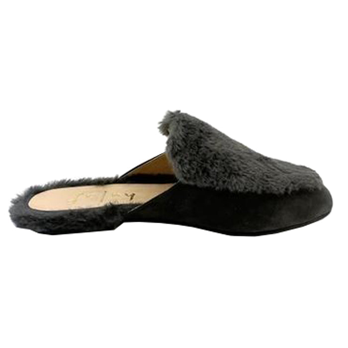 Comb Grey Suede