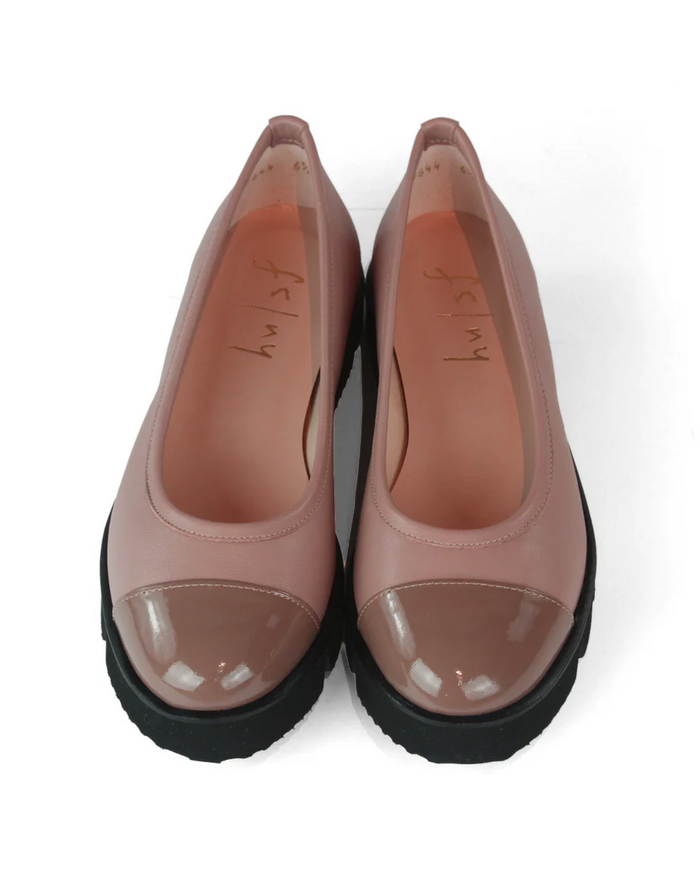 Daphne Cafe Leather