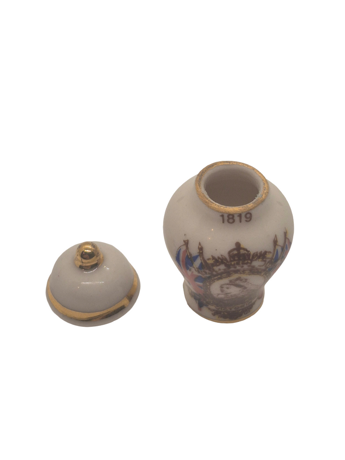 English RM – Porcelain Urn w/ Queen Victoria and British Flag Imagery