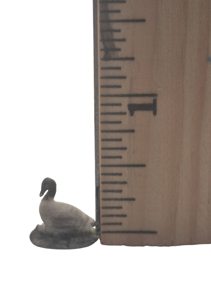 Ginger – Handsculpted Ceramic Duck Handpainted