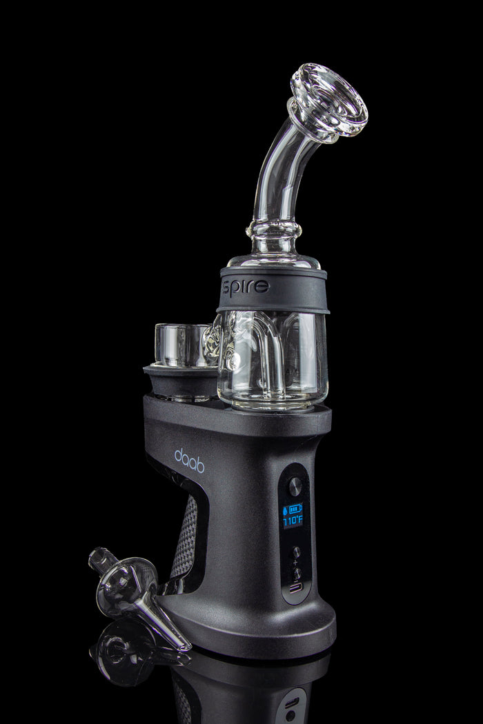 Black Daab e-rig with glass attachments and digital temperature display.