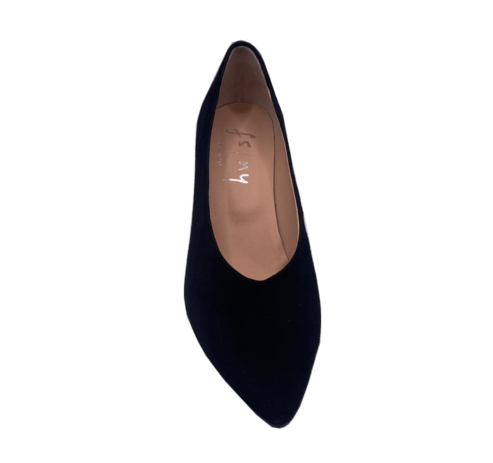 Kelly Black Suede