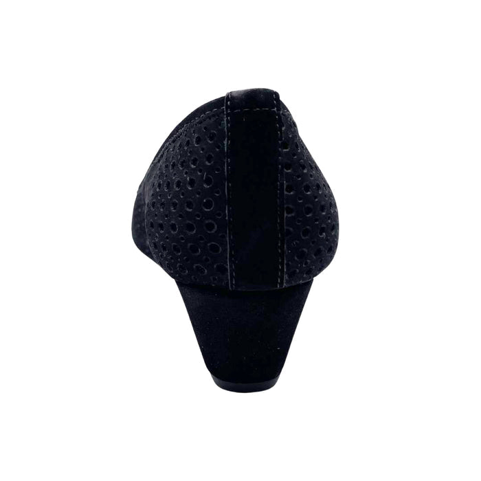 Mount Black Nubuck