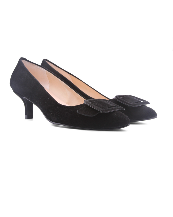 Robin Black Suede