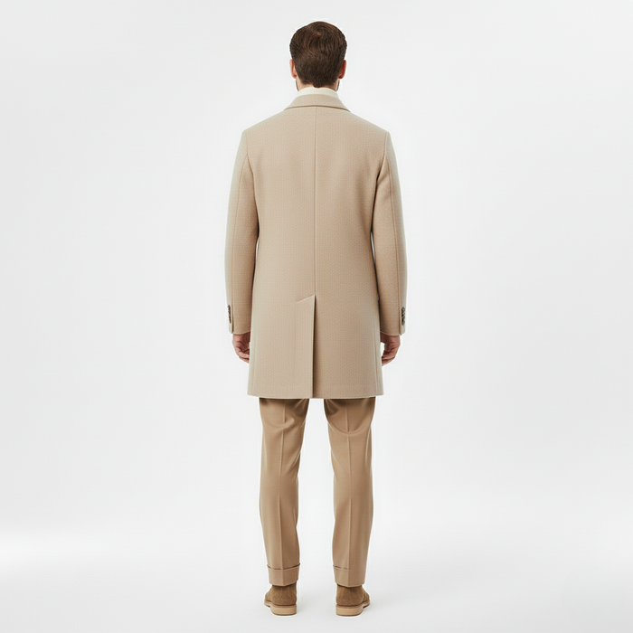 Stylish and comfortable men's jacket in beige